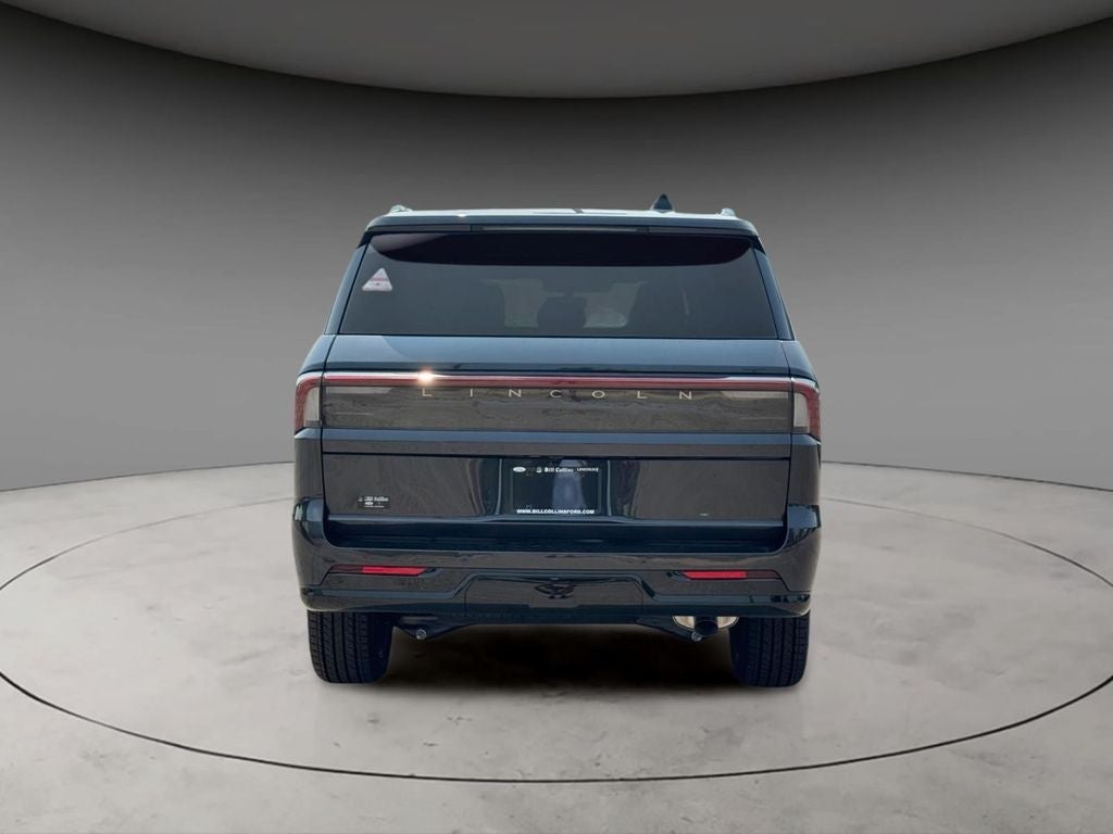 2027 Lincoln Navigator L Reserve