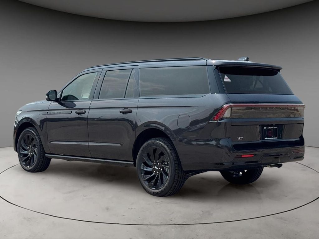 2027 Lincoln Navigator L Reserve