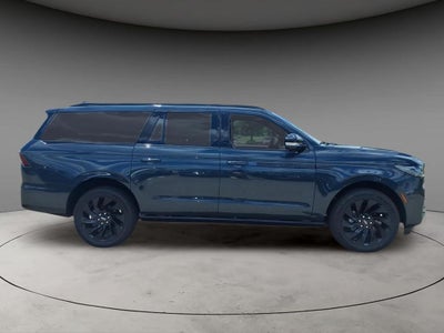 2026 Lincoln Navigator L Reserve