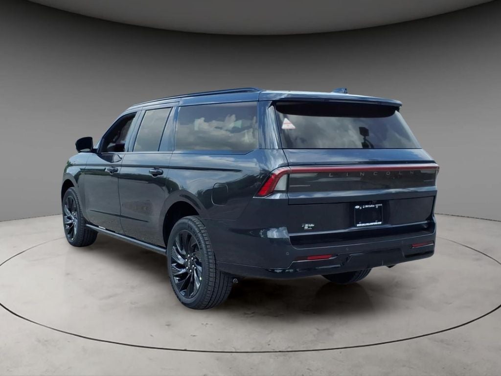 2027 Lincoln Navigator L Reserve