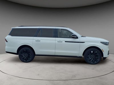 2026 Lincoln Navigator L Reserve