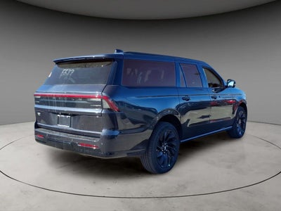 2026 Lincoln Navigator L Reserve