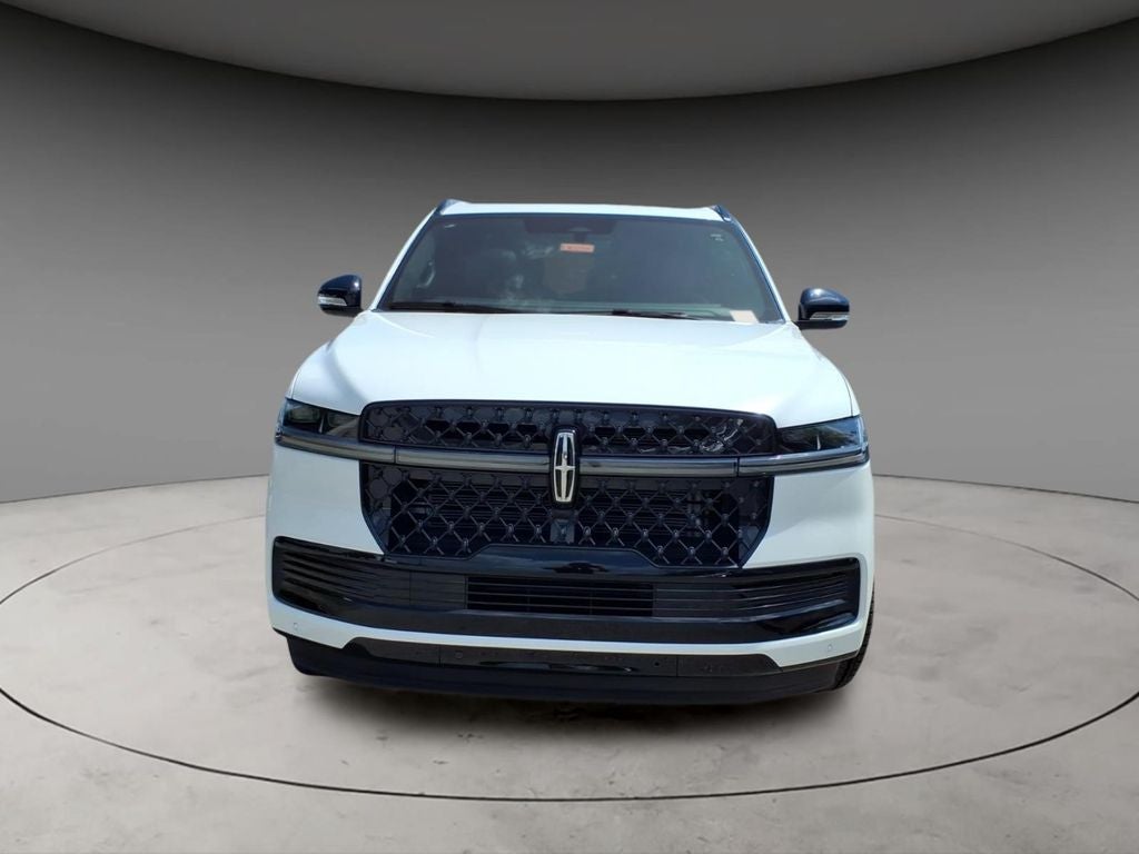 2027 Lincoln Navigator L Reserve