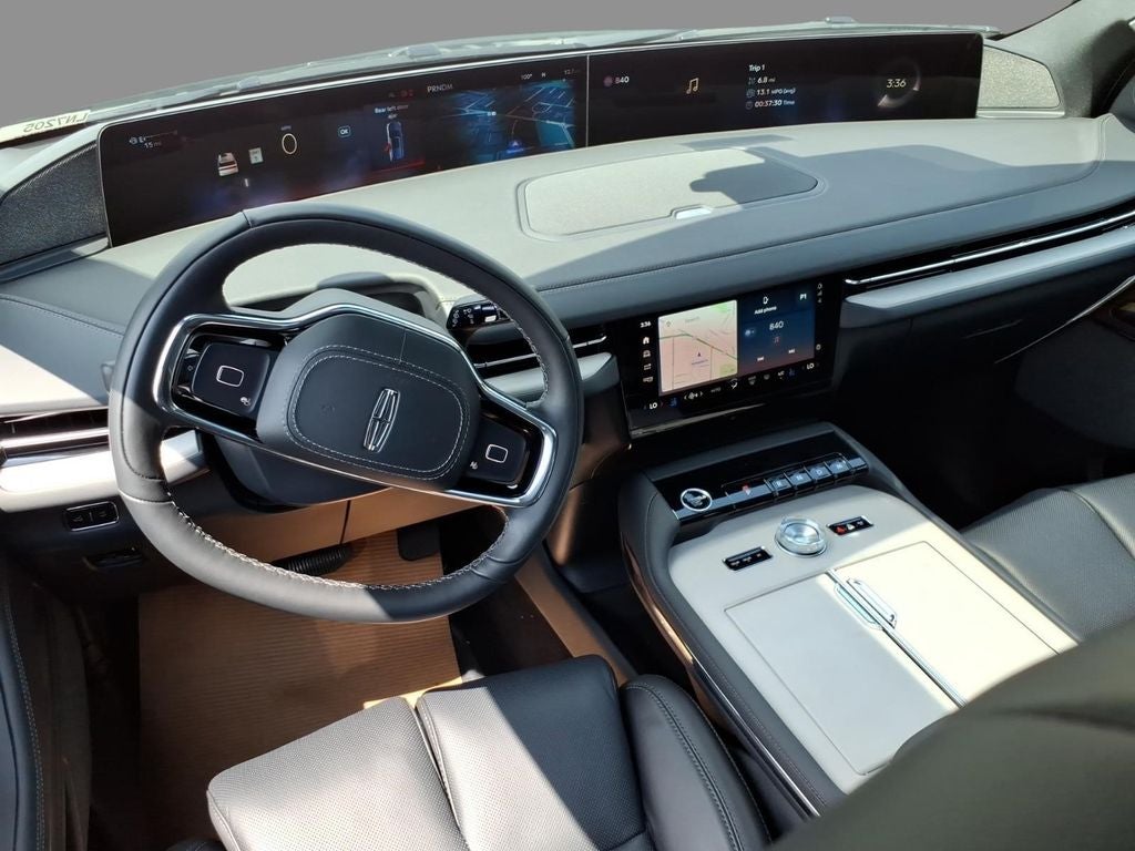 2027 Lincoln Navigator L Reserve