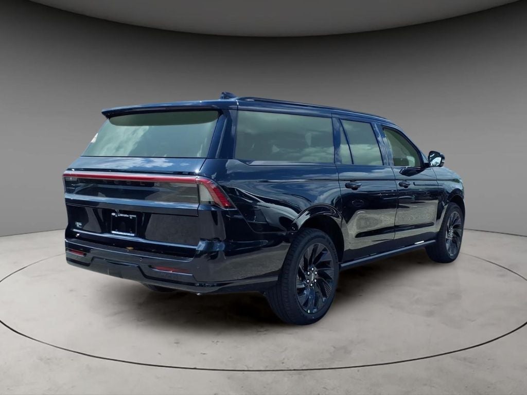 2027 Lincoln Navigator L Reserve