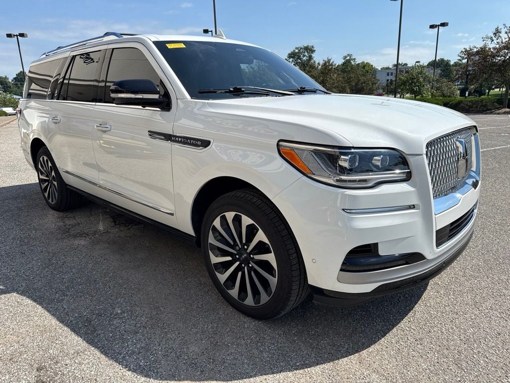 2022 Lincoln Navigator L Reserve