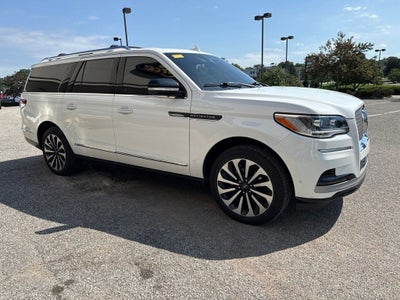 2022 Lincoln Navigator L Reserve