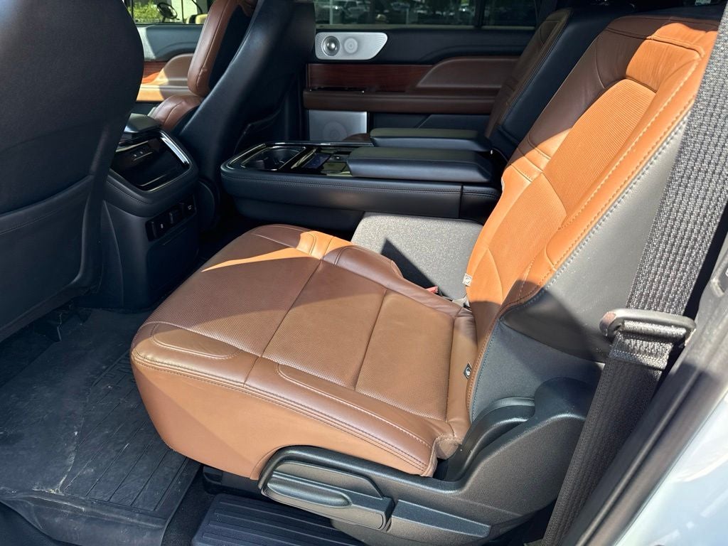 2022 Lincoln Navigator L Reserve