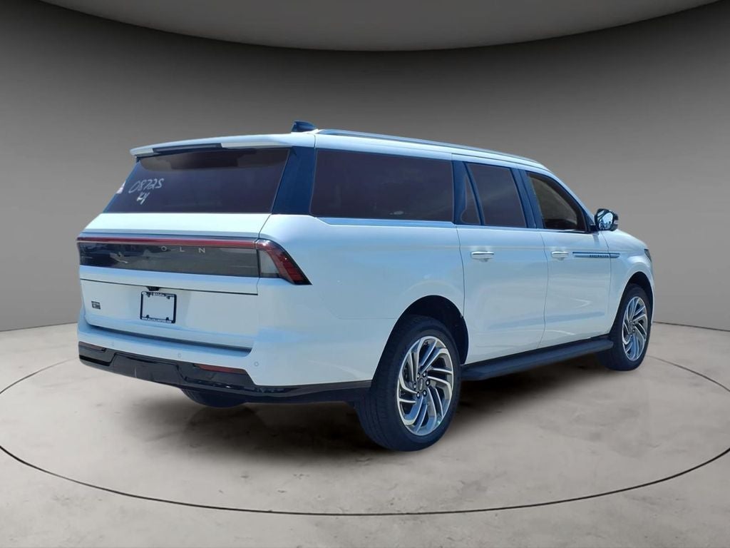2026 Lincoln Navigator L Premiere