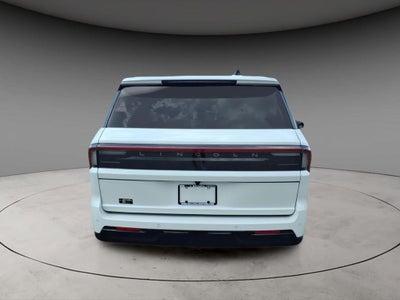 2027 Lincoln Navigator L Premiere