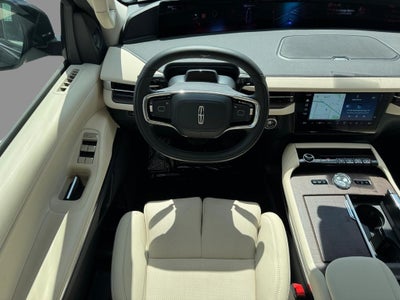2027 Lincoln Navigator L Premiere