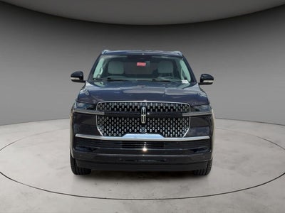 2027 Lincoln Navigator L Premiere