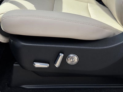 2027 Lincoln Navigator L Premiere