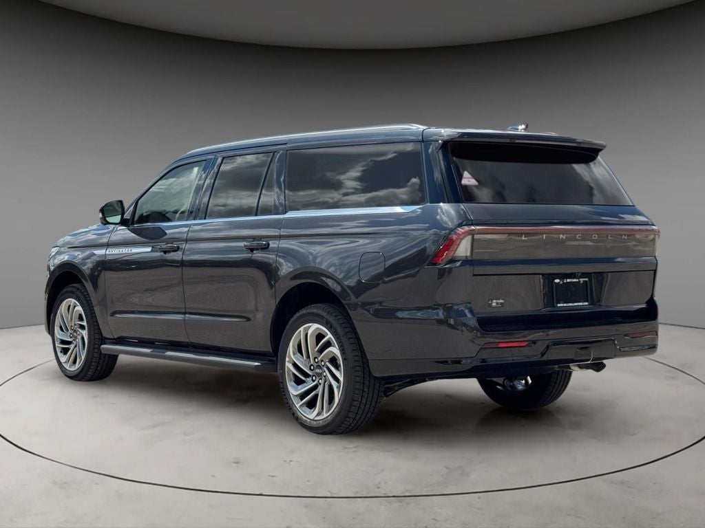 2027 Lincoln Navigator L Premiere