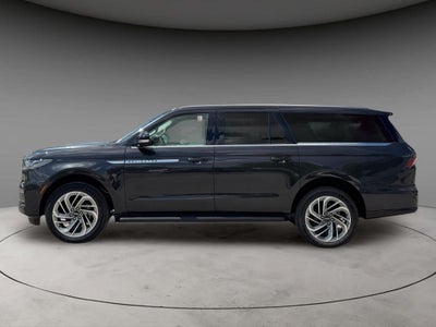 2027 Lincoln Navigator L Premiere