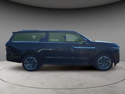 2026 Lincoln Navigator L Premiere