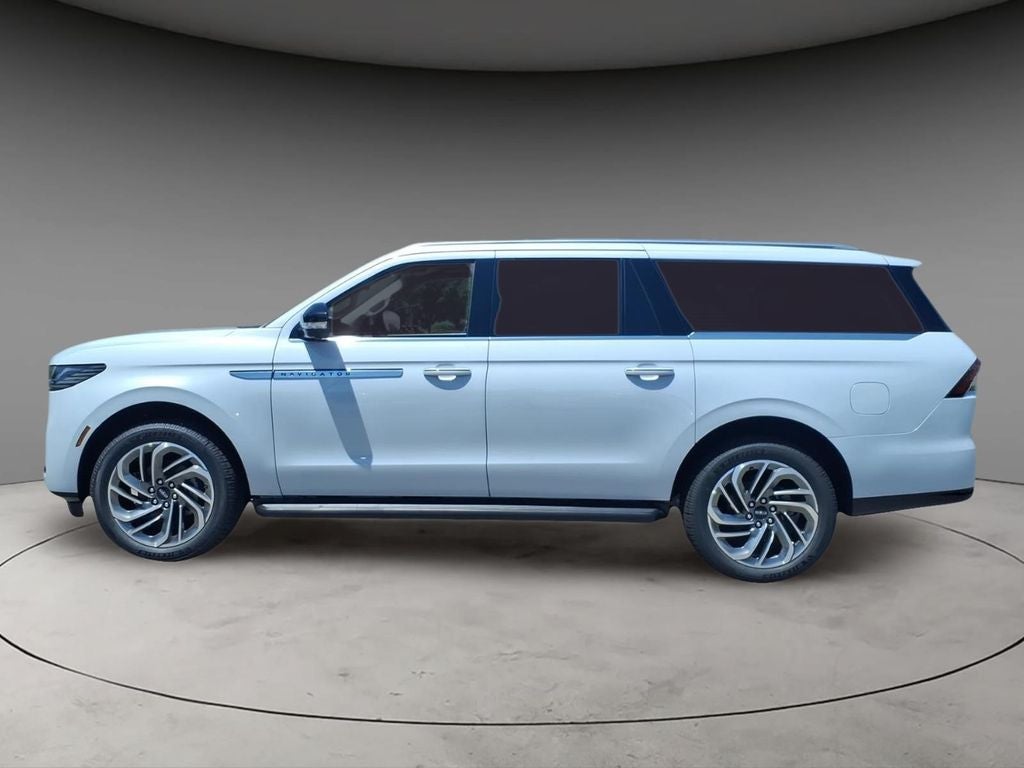 2026 Lincoln Navigator L Premiere