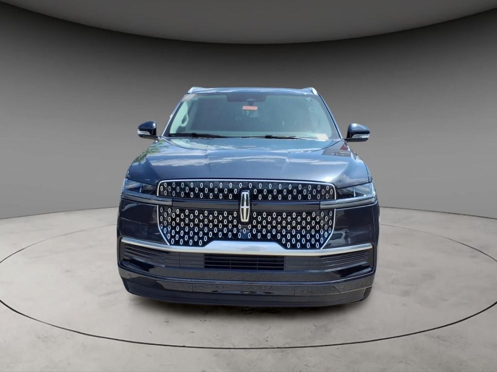 2027 Lincoln Navigator L Premiere