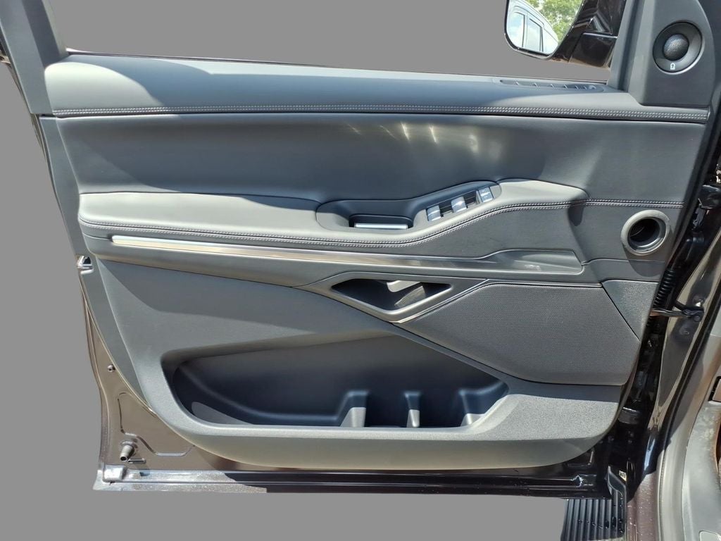2027 Lincoln Navigator L Premiere
