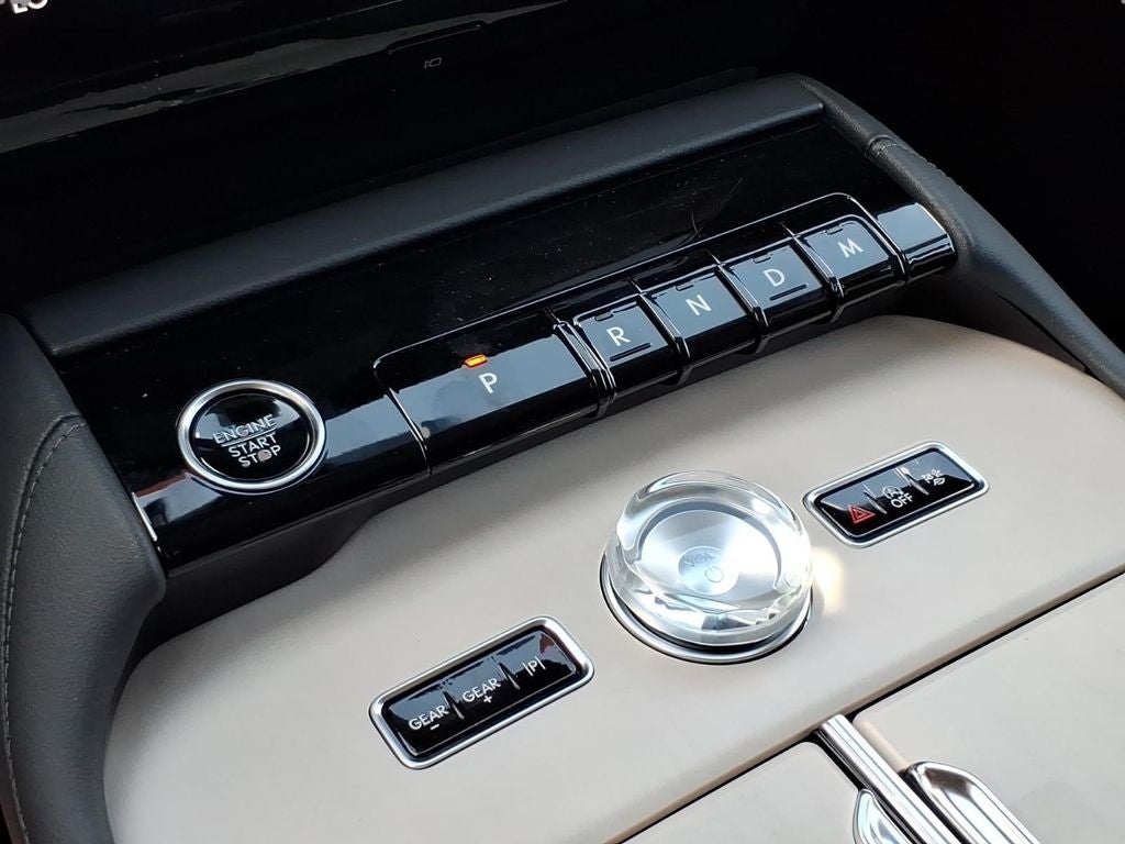 2027 Lincoln Navigator L Premiere