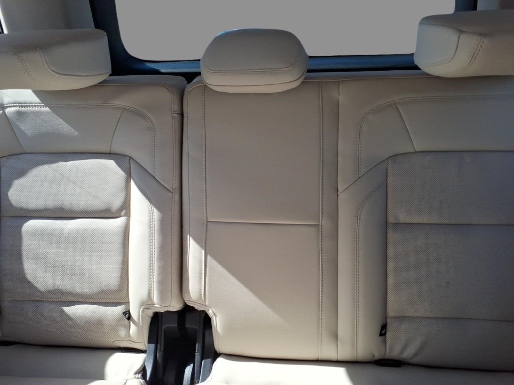 2027 Lincoln Navigator L Premiere