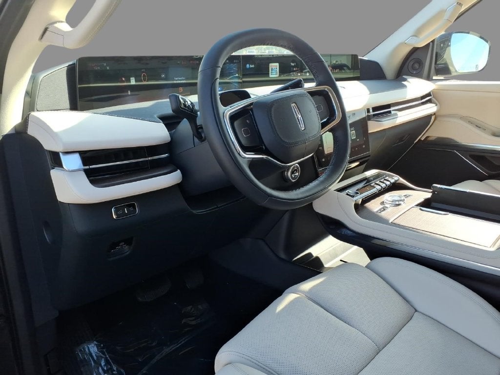 2027 Lincoln Navigator L Premiere