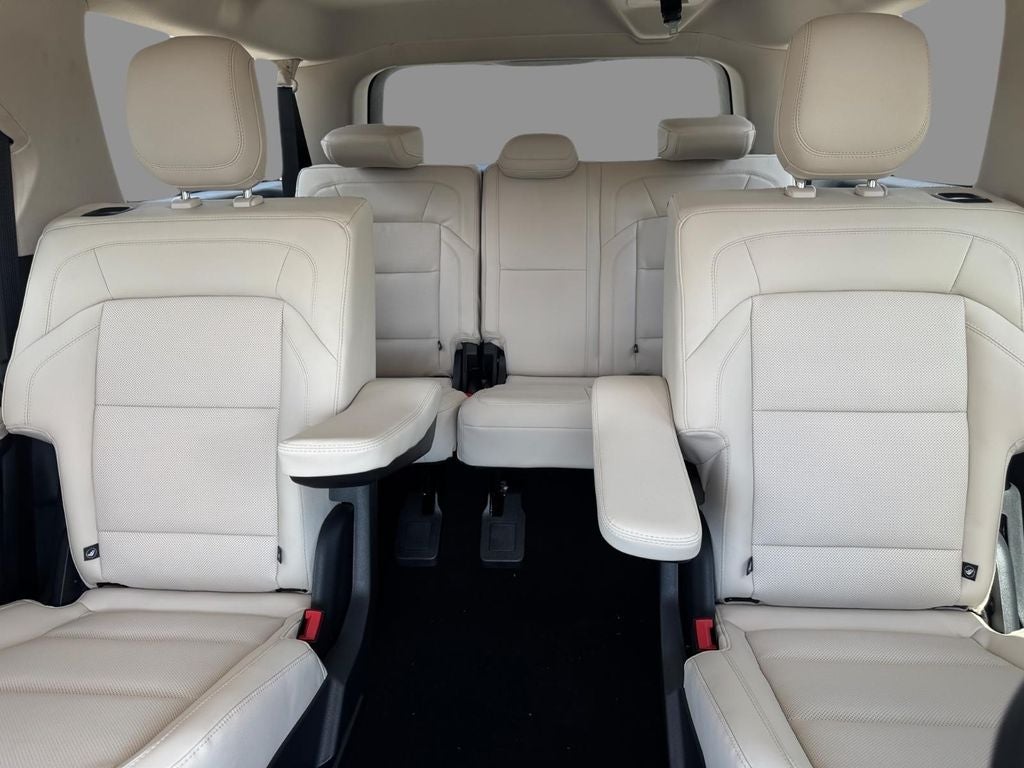 2027 Lincoln Navigator L Premiere