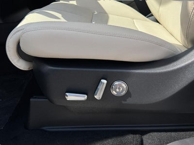 2027 Lincoln Navigator L Premiere