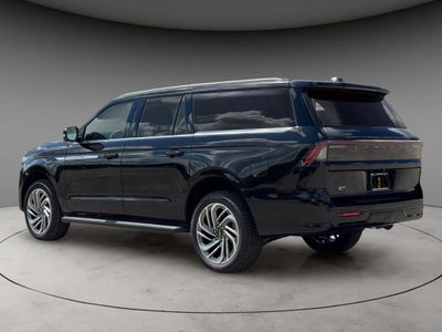 2027 Lincoln Navigator L Premiere