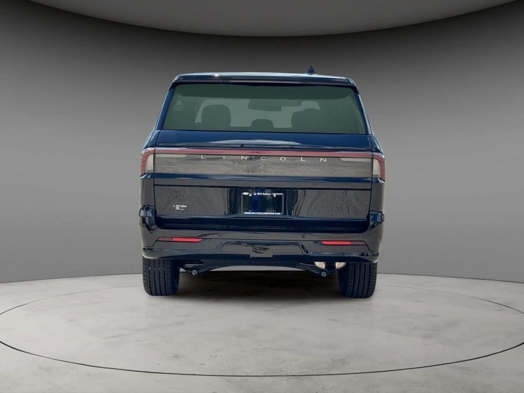 2027 Lincoln Navigator L Premiere