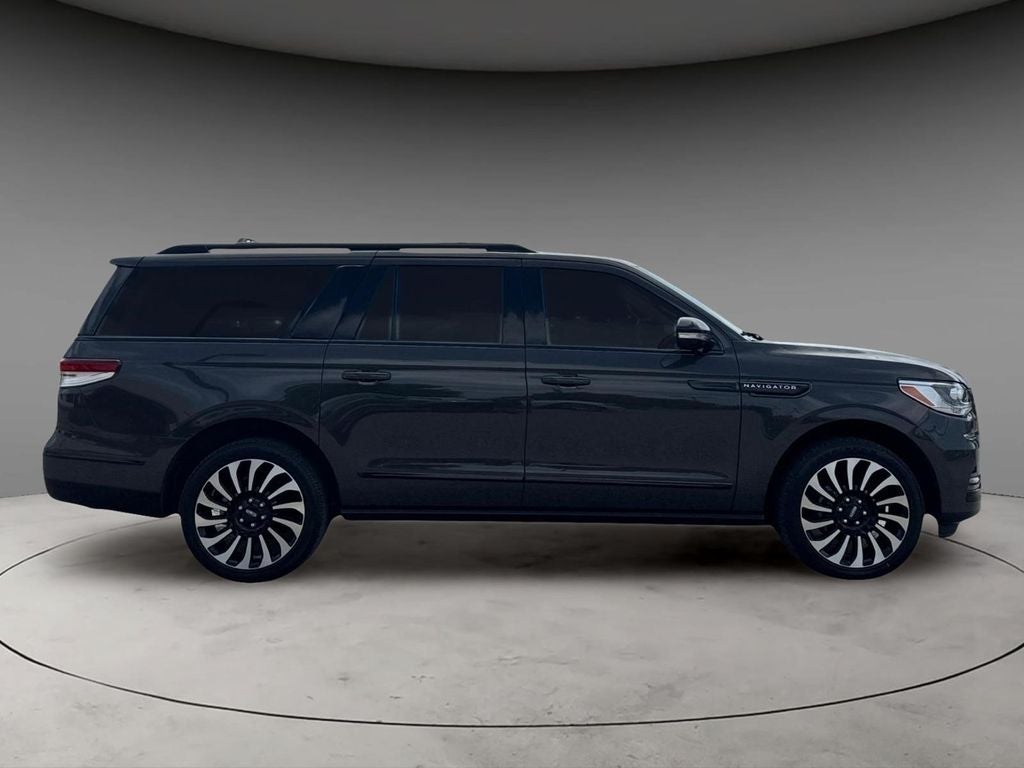 2023 Lincoln Navigator L Black Label