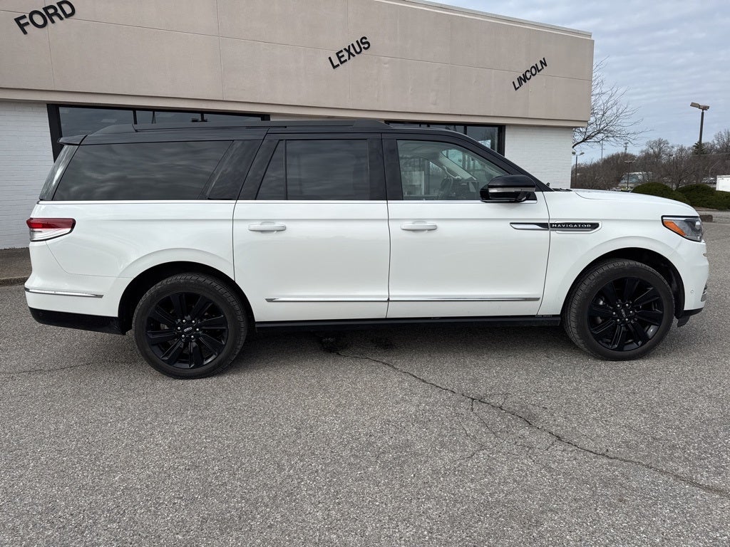 2022 Lincoln Navigator L Black Label