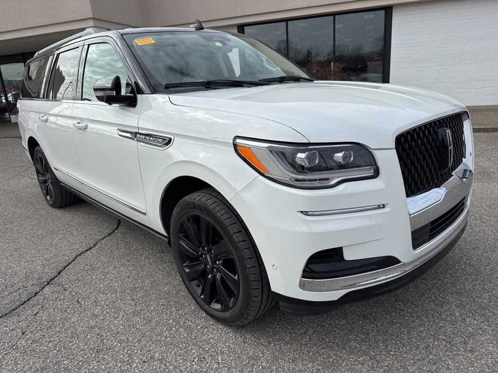 2022 Lincoln Navigator L Black Label