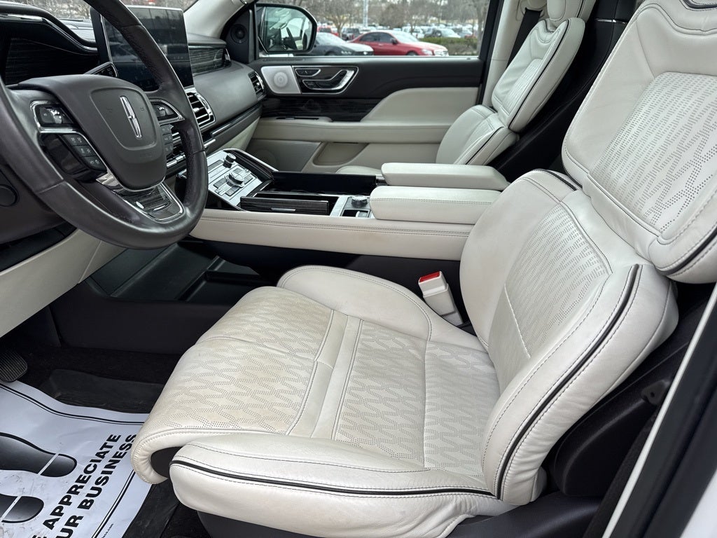 2022 Lincoln Navigator L Black Label
