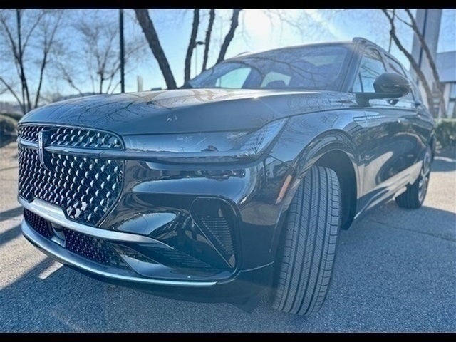 2025 Lincoln Nautilus Reserve