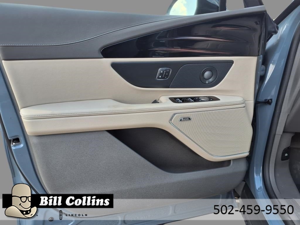 2025 Lincoln Nautilus Reserve