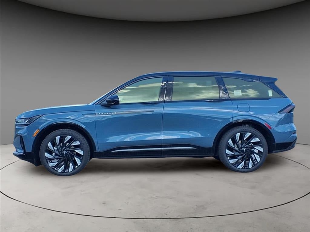 2025 Lincoln Nautilus Reserve