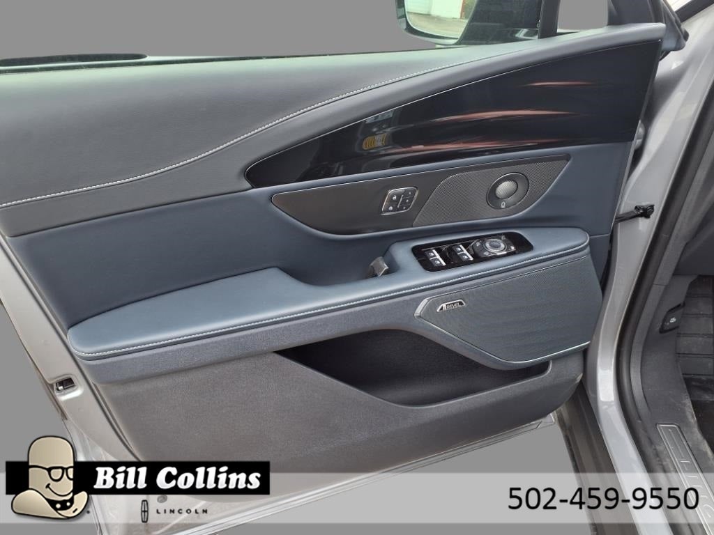 2025 Lincoln Nautilus Reserve