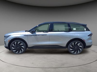 2025 Lincoln Nautilus Reserve