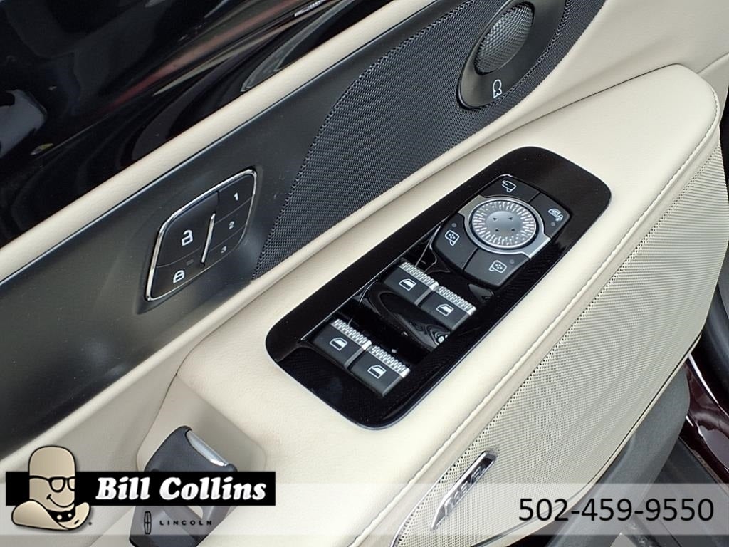 2025 Lincoln Nautilus Reserve