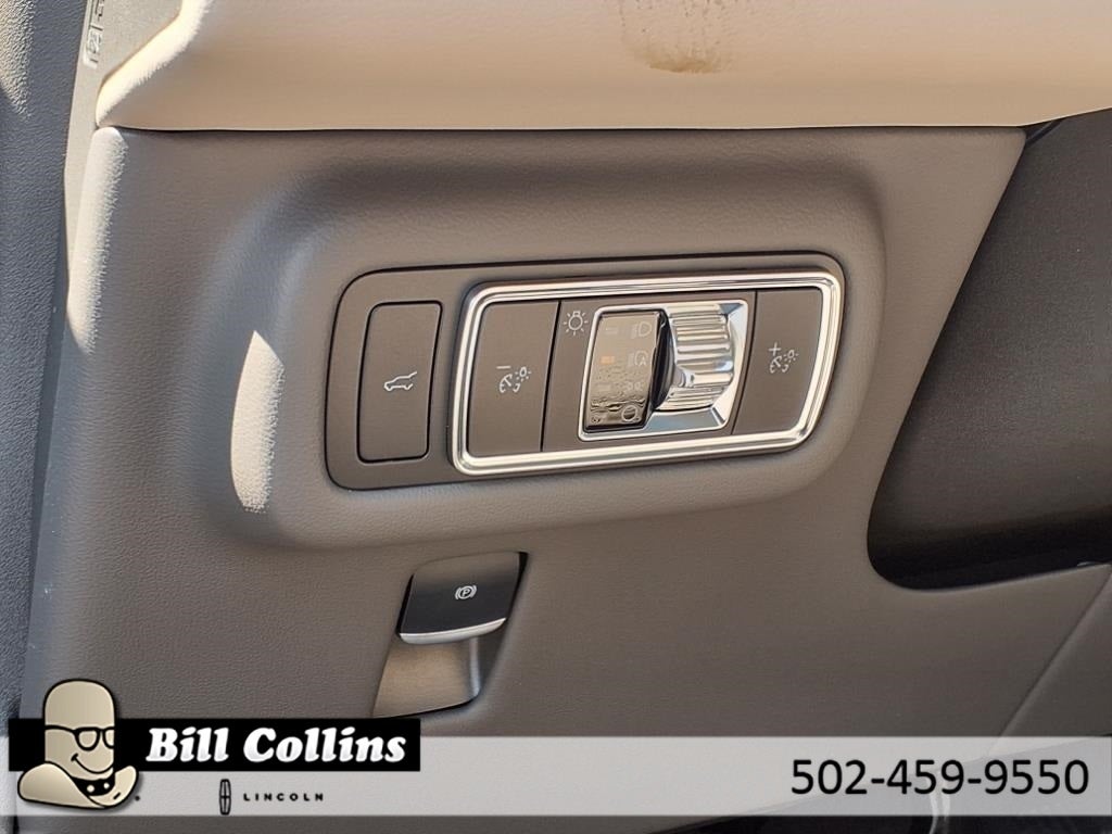 2025 Lincoln Nautilus Reserve