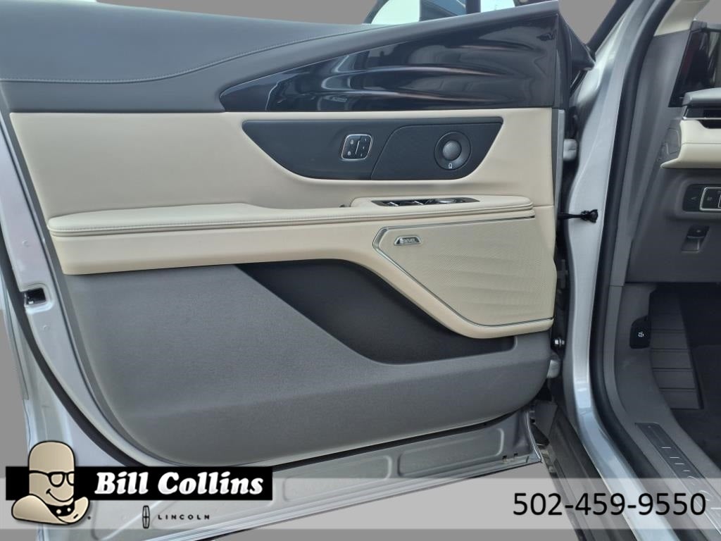 2025 Lincoln Nautilus Reserve