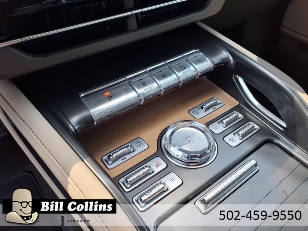 2025 Lincoln Nautilus Reserve