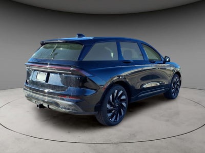 2025 Lincoln Nautilus Reserve