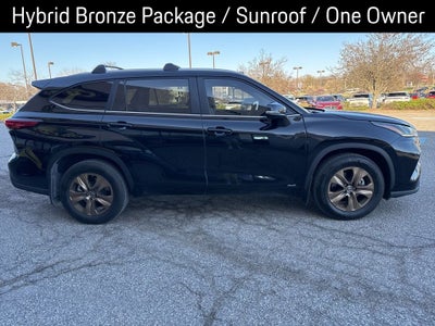 2023 Toyota Highlander Hybrid Bronze Edition