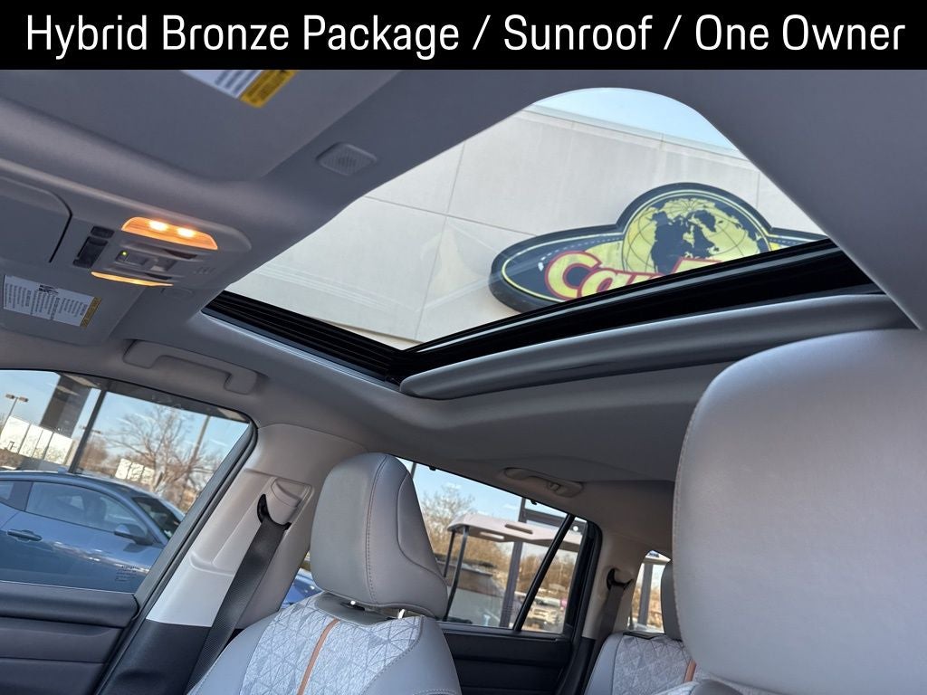 2023 Toyota Highlander Hybrid Bronze Edition