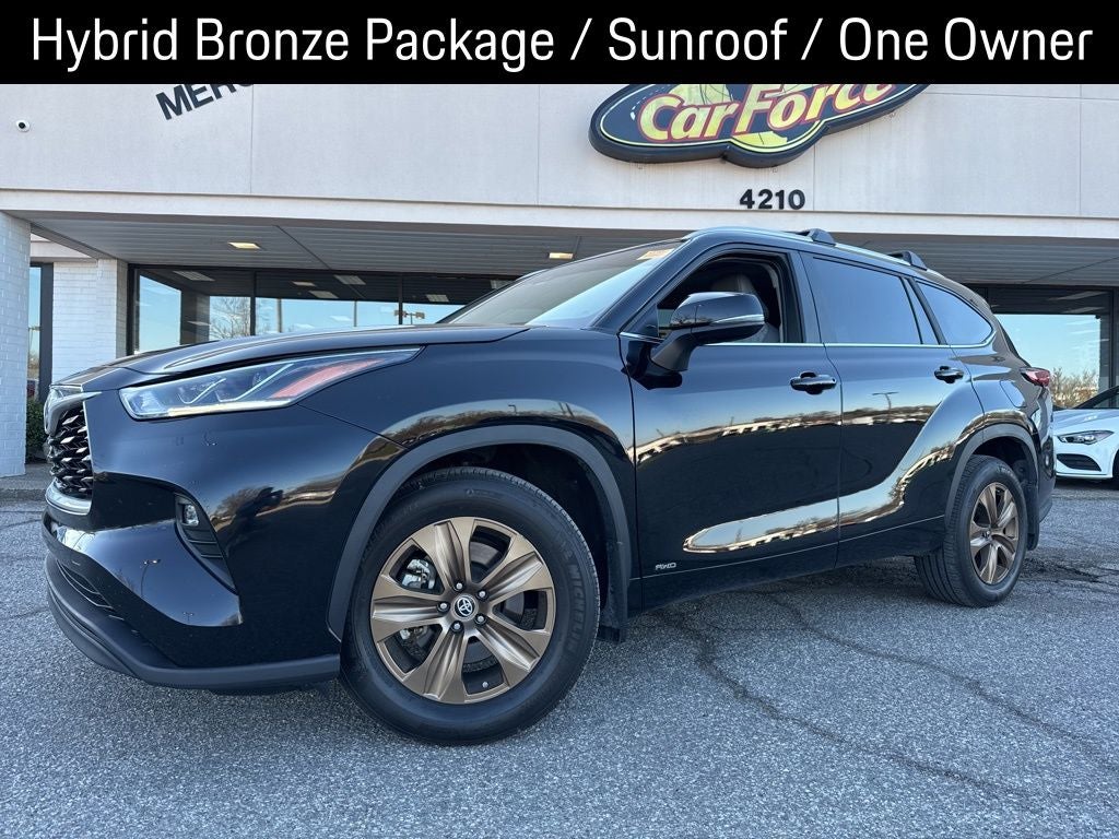 2023 Toyota Highlander Hybrid Bronze Edition
