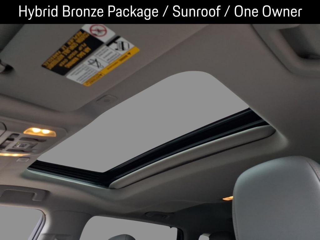 2023 Toyota Highlander Hybrid Bronze Edition