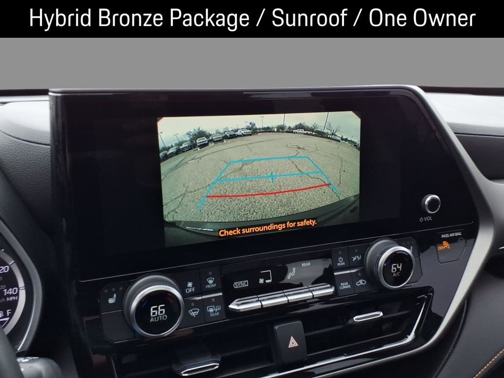 2023 Toyota Highlander Hybrid Bronze Edition