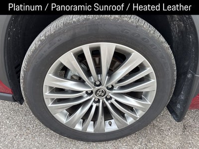 2025 Toyota Highlander Hybrid Platinum